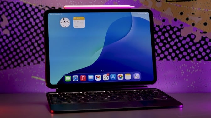 apple m5 ipad pro on home screen with magic keyboard case and apple pencil